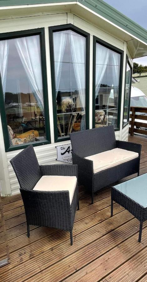 Caravan Rabbit House No 81 At Three Lochs Holiday Park Ньютон Стюарт Экстерьер фото