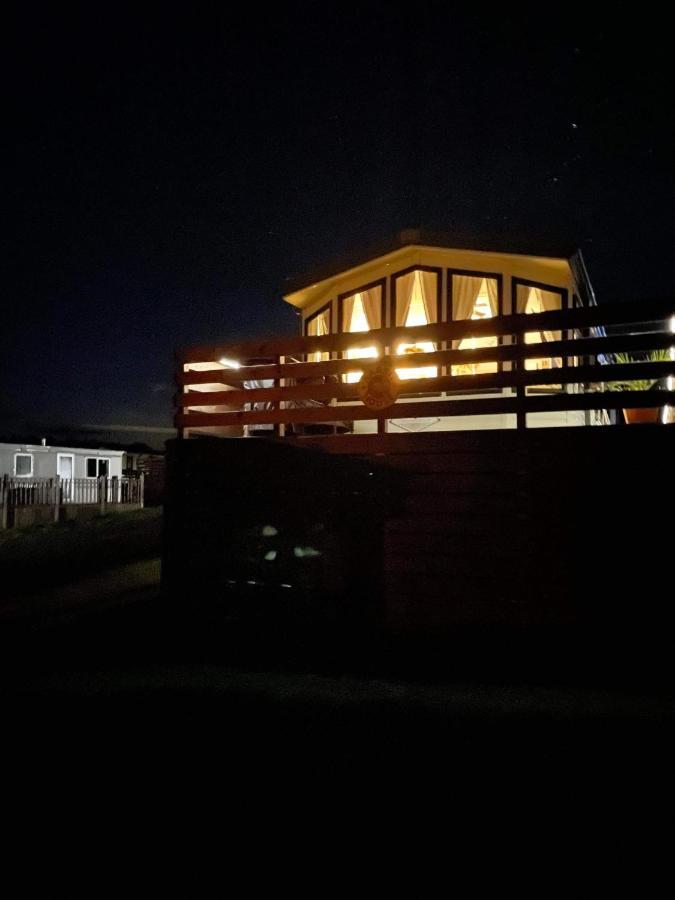 Caravan Rabbit House No 81 At Three Lochs Holiday Park Ньютон Стюарт Экстерьер фото