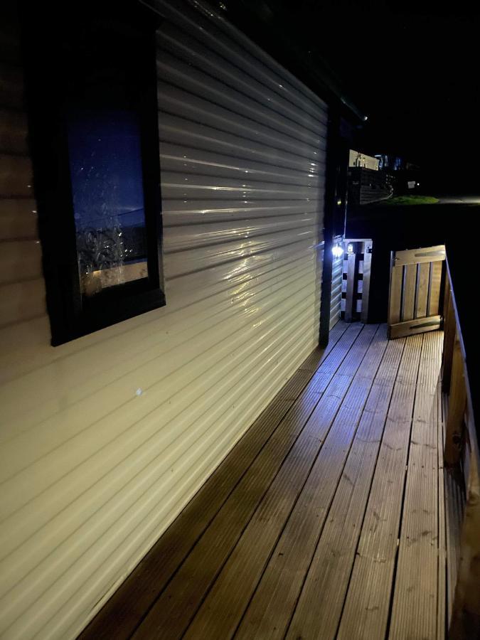 Caravan Rabbit House No 81 At Three Lochs Holiday Park Ньютон Стюарт Экстерьер фото
